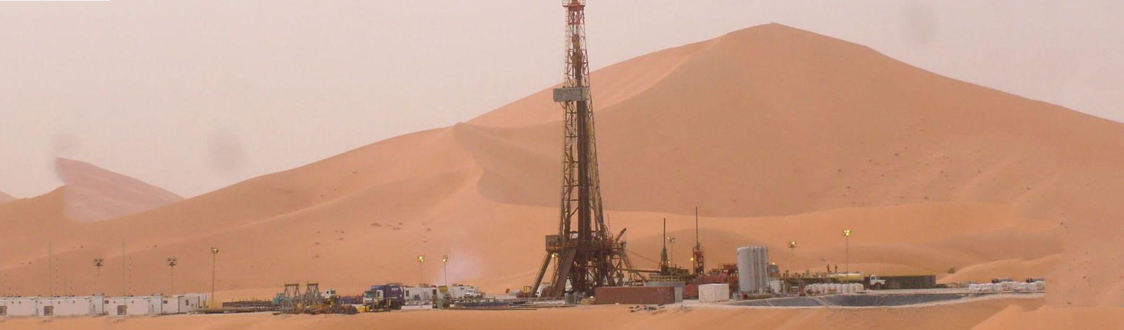 Tricone穴あけ工具