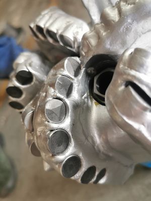 6.625 inch Diameter S613 PDC Drill Bit API Reg Drilling Tool